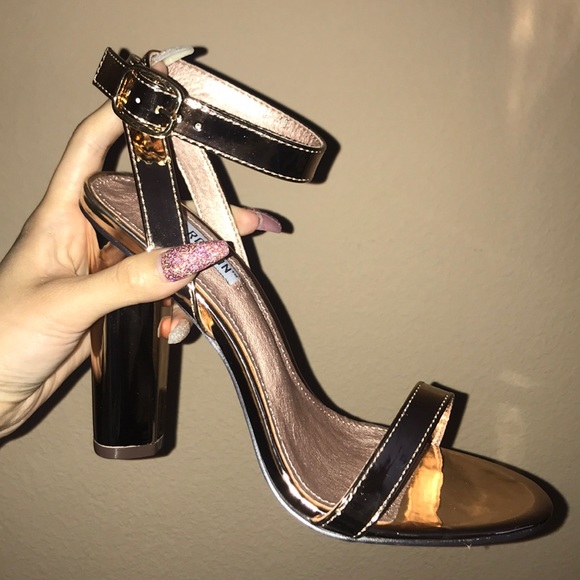 rose gold heels - Picture 1 of 3